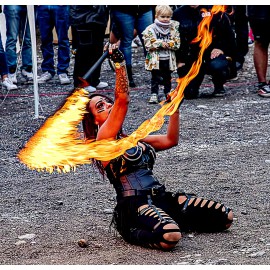 spectacle-de-feu-bourg-en-bresse-ain-01-lyon-artiste-performer-flammes-animation-fire-