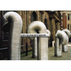 Show Slinky - Spectacle dans gaine de cheminée - Spectacle sur le thème de l'industrie - Danseurs dans des ressorts géants
