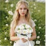 location-decoration-florale-lyon-bouquet-roses-blanches-artificielles
