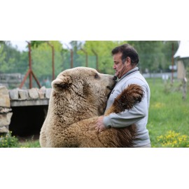 Montreur d'ours - Spectacle avec ours - Dresseur d'ours - animation avec ours