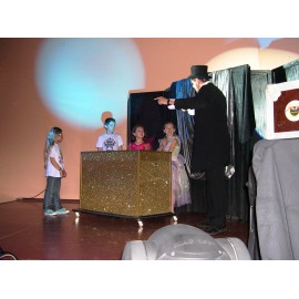 malle-coffret-a-bascule-a-apparition-de-personne-grande-illusion-magique-tour