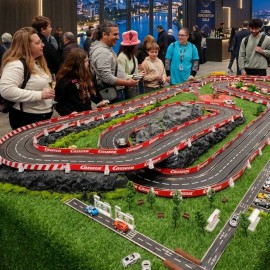 Location circuit voiture télécommandé Lyon - Jeux avec petites voitures électriques - thème automobile