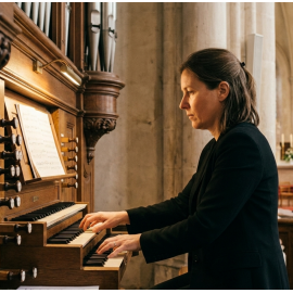 musicienne-musicien-pour-funeraille-obseque-enterrement-lyon-ceremonie-accompagnement-musical-organiste