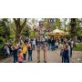 echassier-lyon-animation-sur-echasses-artiste-spectacle-de-rue-festif-visuel-grand-pour-enfants