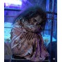 animation-halloween-theme-exorciste-comedienne-petite-taille-naine-regane-macneil-fille