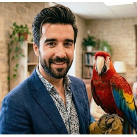 animation-ehpad-lyon-montreur-oiseau-perroquet-pour-maison-de-retraite-personne-agees-etablissement-medicalisees-animùation-seni