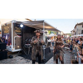 spectacle de pirate-de-rue-et-plein-air-avec-camion-aménagé-camping-car-show-original