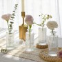 Petit vase en verre