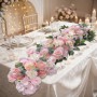 location-rangee-fleurs-artificielles-mariage-lyon-roses-fleurs-blanches-feuillage-vert-table-honneur-maries(1)
