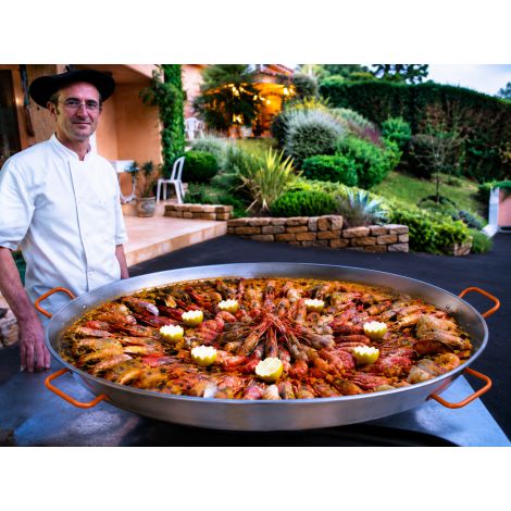 Location Poële à Paella, tartiflettes géantes, colombo de poulet, poulet basquaise, moules frites, émincé de dinde à la normande