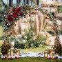 realisation-decoration-noel-sur-arche-ronde-lyon-deco-accueil-pour-entreprise