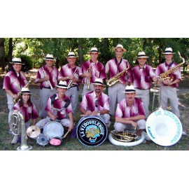 Bandas Lyon - Orchestre de rue - Fanfare de rue - Groupe musical qui défile
