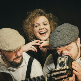 Orchestre groupe musiciens jazz swing manouche années 1920 Lyon