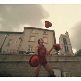 Affiche spectacle de rue acrobatie et jonglage sur le thème du cirque