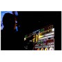 DJ Lyon qui mixe sur écran géant tactile - Table de mixage transparente - DJ Haut de Gamme - DJ Original soirée